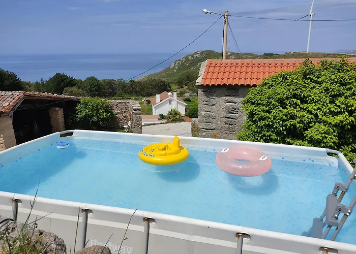 A Vixia Do Roncudo Шале *